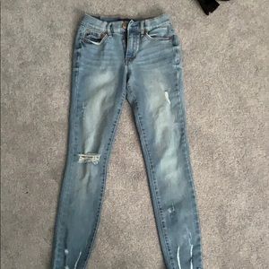 womens ripped jeans